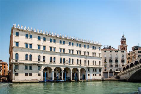 fondaco dei tedeschi burberry|In Venice, Duty.